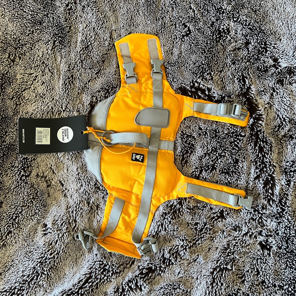 Hurtta Life Savior dog life jacket